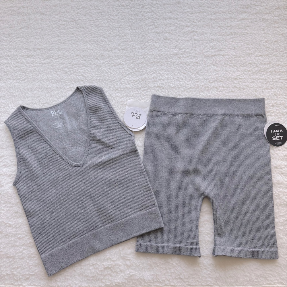 FCT Basics Women's Gray Ribbed Tank and Shorts Set, Large